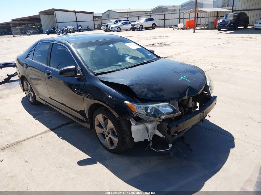 2012 TOYOTA CAMRY SE V6