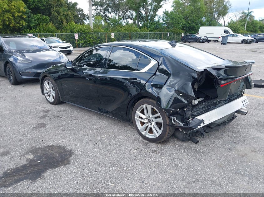 Vin: jthaa1d29n5119712, lot: 46783397, lexus is 300 20223