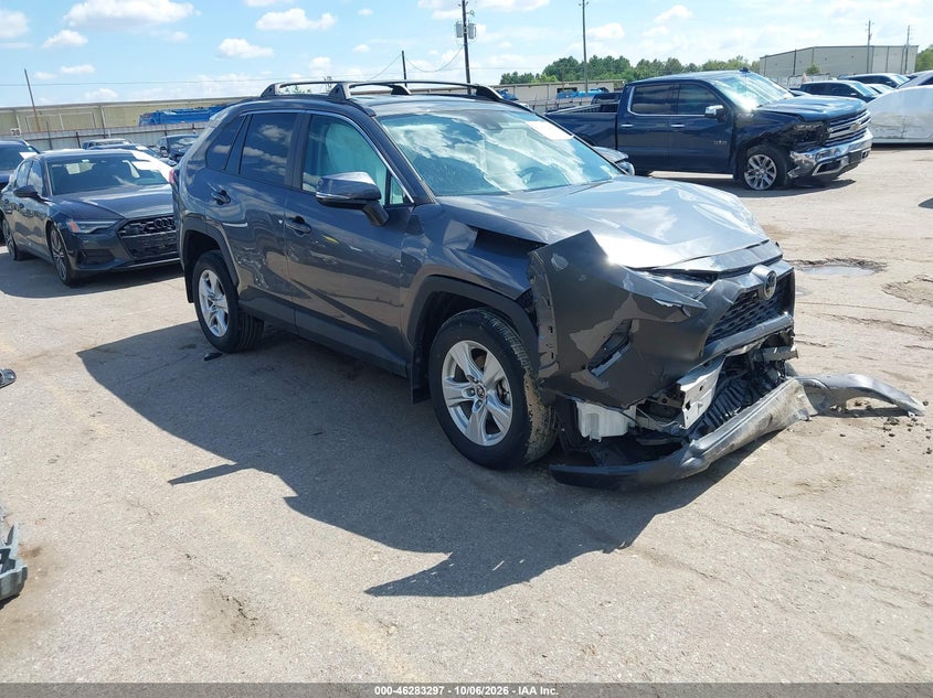 Vin: 2t3w1rfv1mc127552, lot: 46783443, toyota rav4 xle 2021 img_1