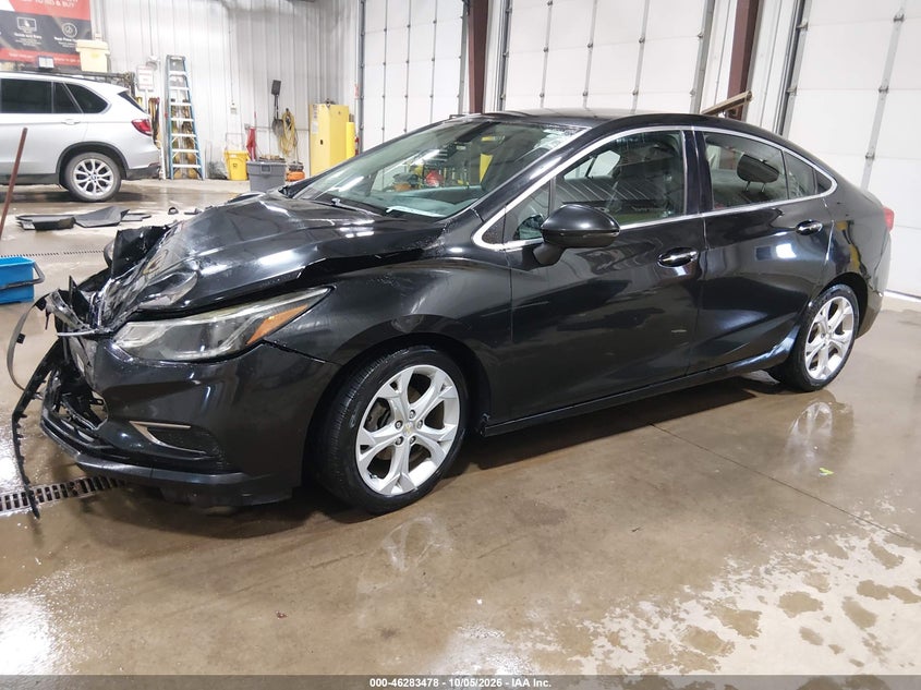 2016 Chevrolet Cruze Premier Auto, Front End, IAAI, VIN 1G1BG5SM8G7304415 — photo 2