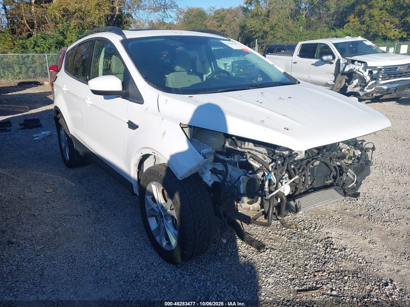 Vin: 1fmcu9gd8jub02537, lot: 46783625, ford escape se 2018 img_1