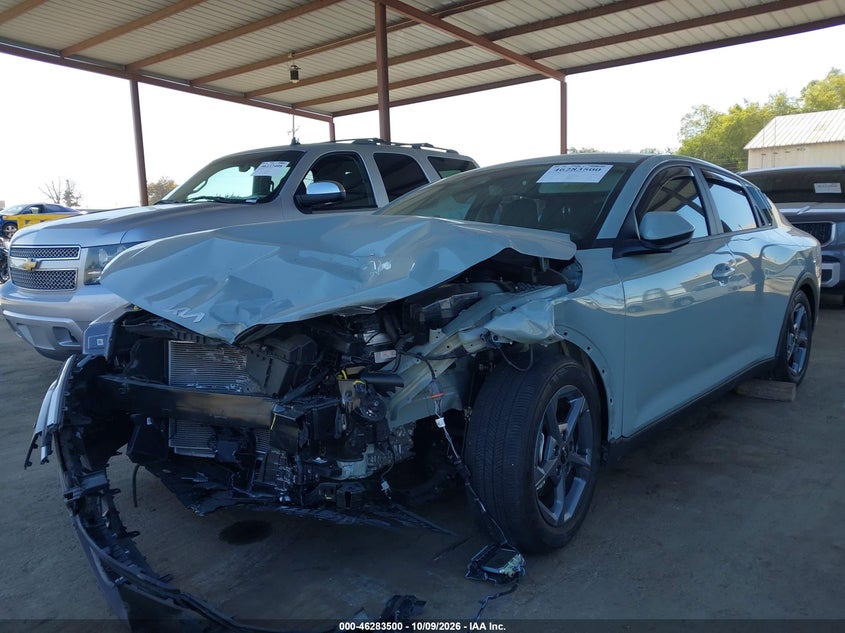 Vin: 3kpft4de0se163109, lot: 46783646, kia k4 lxs 20252