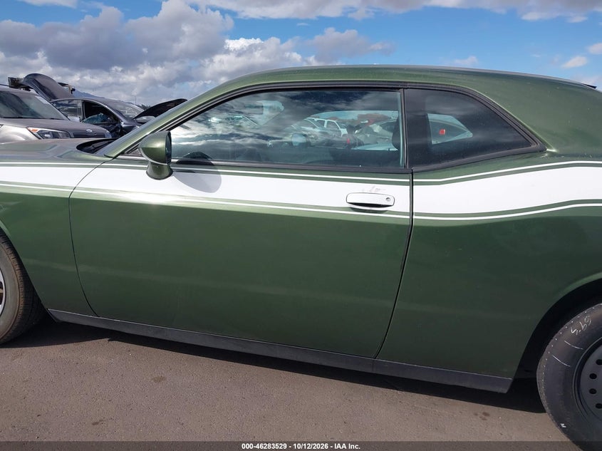 DODGE CHALLENGER - zdjęcie 15