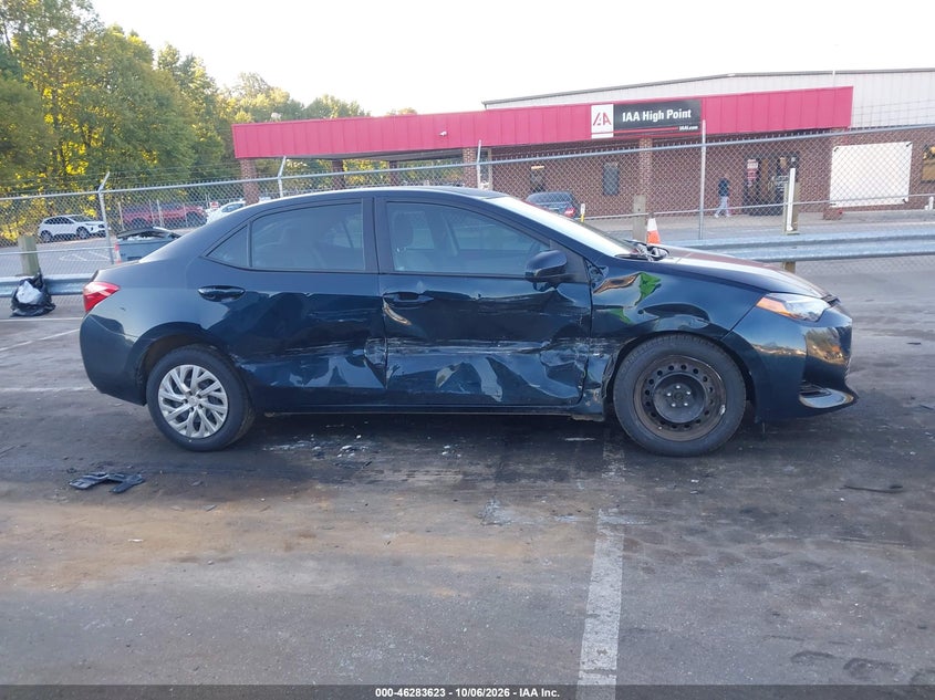 TOYOTA COROLLA - zdjęcie 13