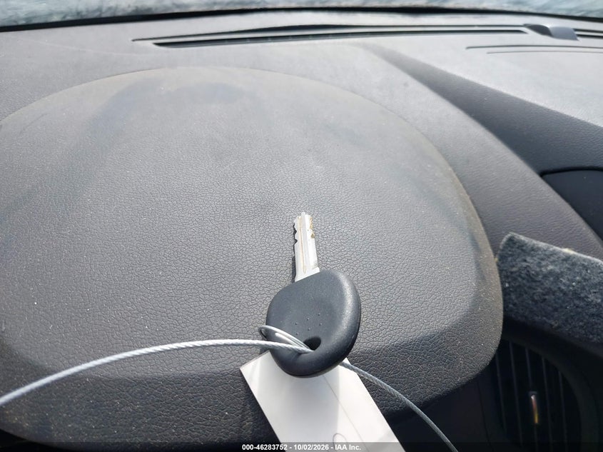 2013 HYUNDAI GENESIS 2.0T · Фото 11