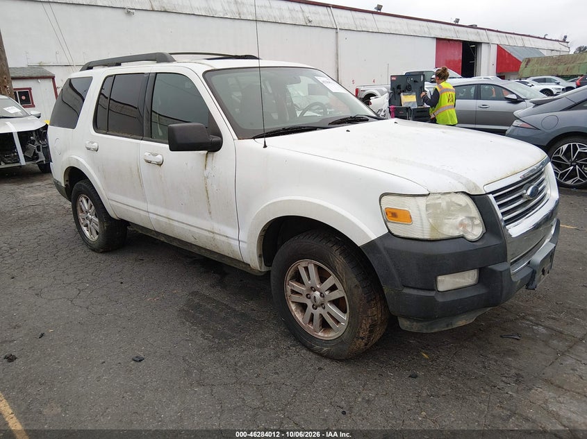 Vin: 1fmeu7dexaua64397, lot: 46784158, ford explorer xlt 2010 img_1