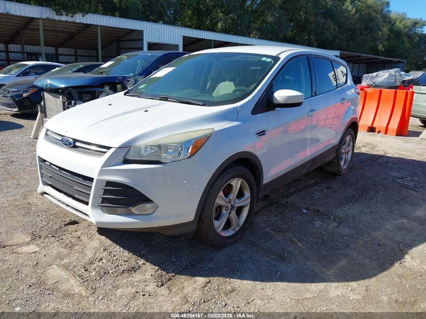 Vin: 1fmcu9gx3eud16996, lot: 46784313, ford escape se 20142