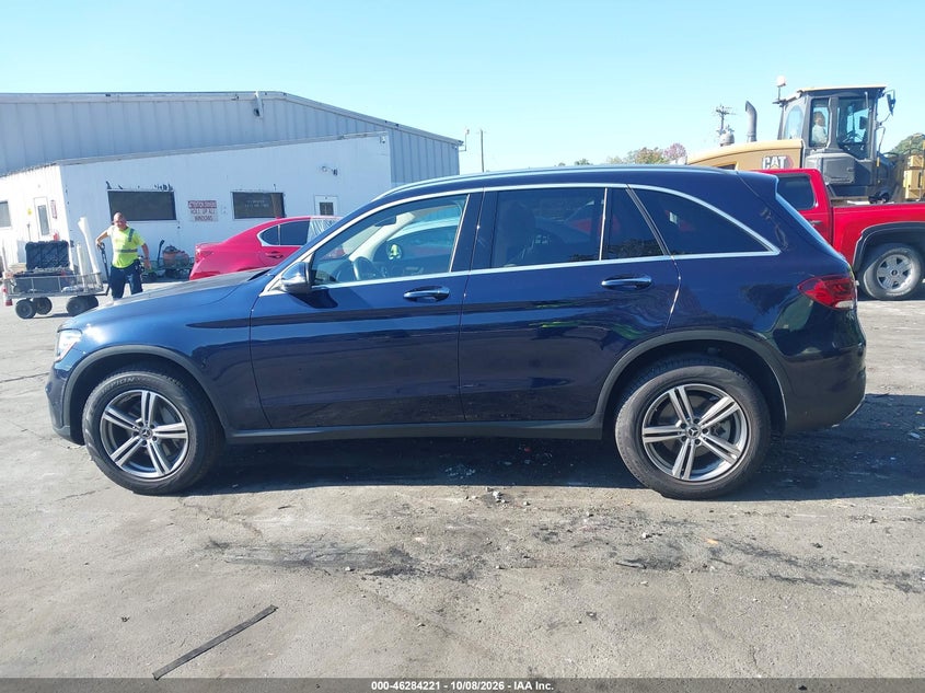 MERCEDES-BENZ GLC 300 - zdjęcie 14