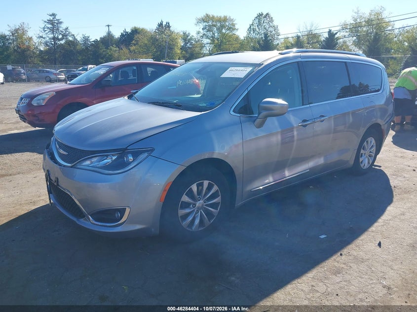 Vin: 2c4rc1bg4jr155155, lot: 46784550, chrysler pacifica touring l 20182