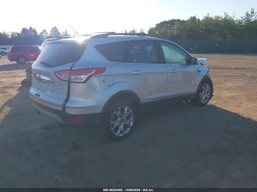 Vin: 1fmcu9hx7dua58379, lot: 46784634, ford escape sel 20134