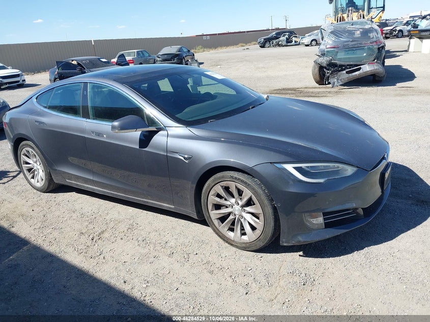 Vin: 5yjsa1e28jf285409, lot: 46784675, tesla model s 100d/75d/p100d 2018 img_1