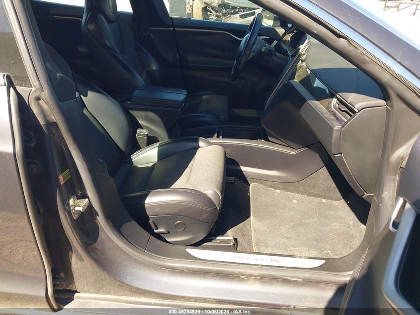 TESLA MODEL S - zdjęcie 5