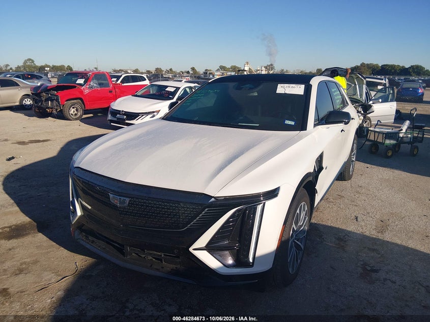 Vin: 1gykptrl4rz117957, lot: 46784819, cadillac lyriq sport w/1sf 20242