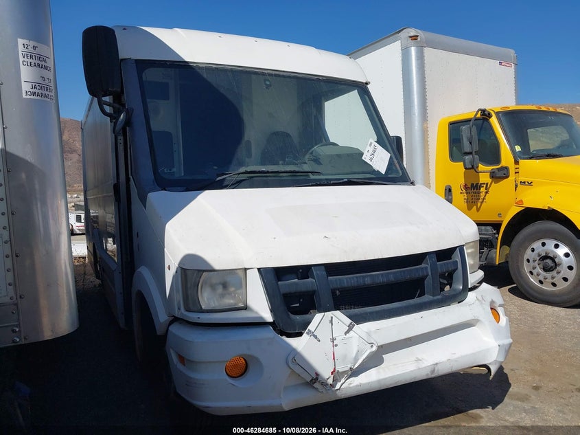 2012 ISUZU COMMERCIAL VAN