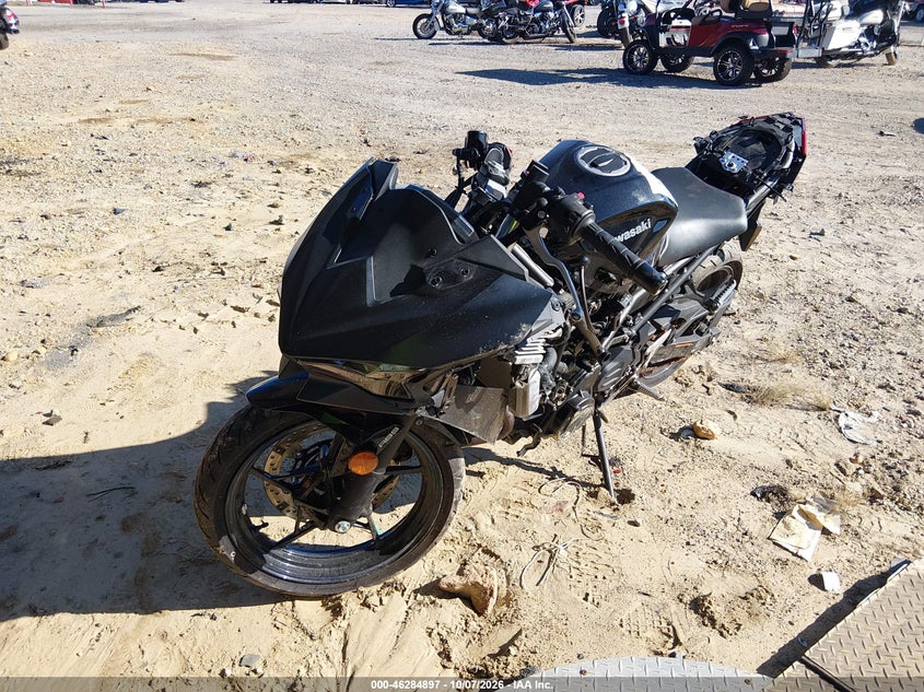 KAWASAKI EX500 2025