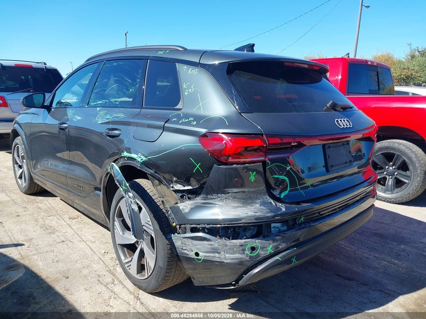 Vin: wa124bgf5sa062570, lot: 46785102, audi q6 e-tron premium plus quattro 20253