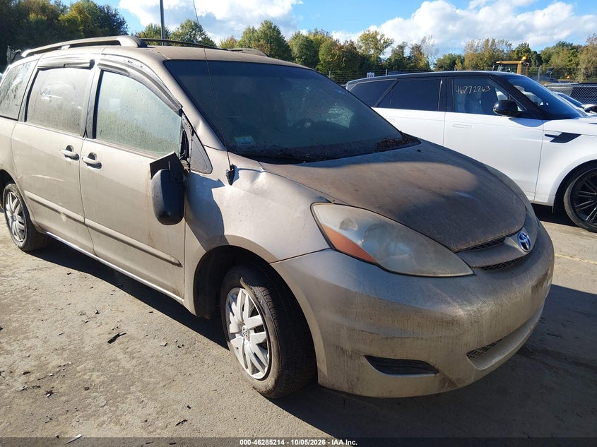 2006 TOYOTA SIENNA LE
