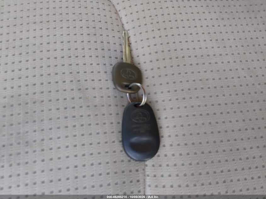 2006 TOYOTA SIENNA LE · Photo 11