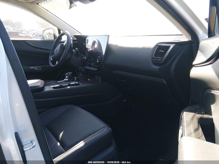 LEXUS NX 450H+ - zdjęcie 5