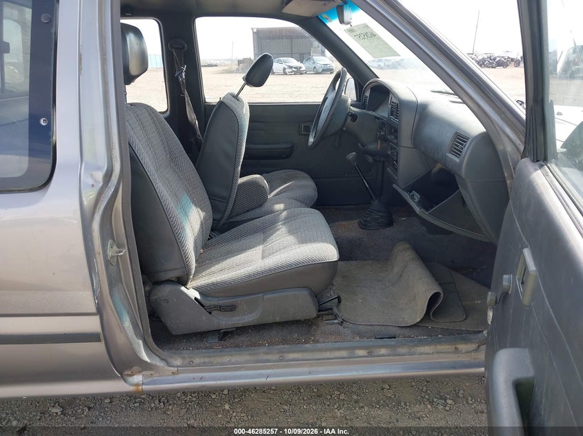 TOYOTA PICKUP 1994 VIN 4TARN93P3RZ186787