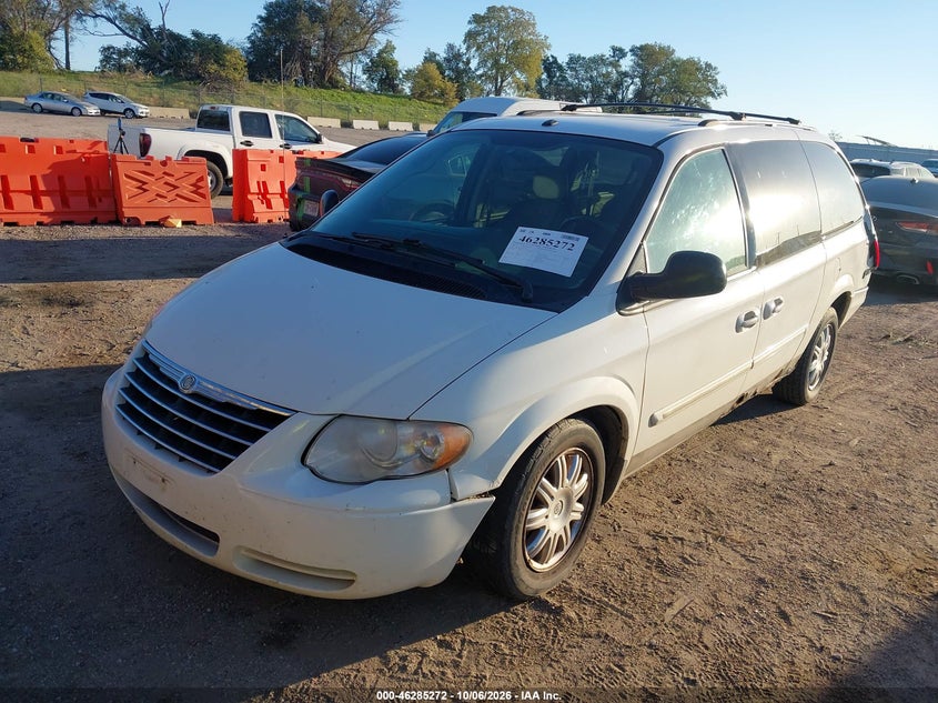 2007 Chrysler Town & Country Touring, Удар сзади, IAAI, VIN 2A4GP54L57R175625 — фото 2