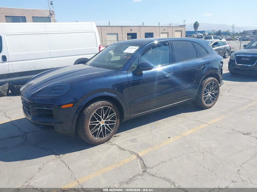 2025 PORSCHE CAYENNE · Фото 2