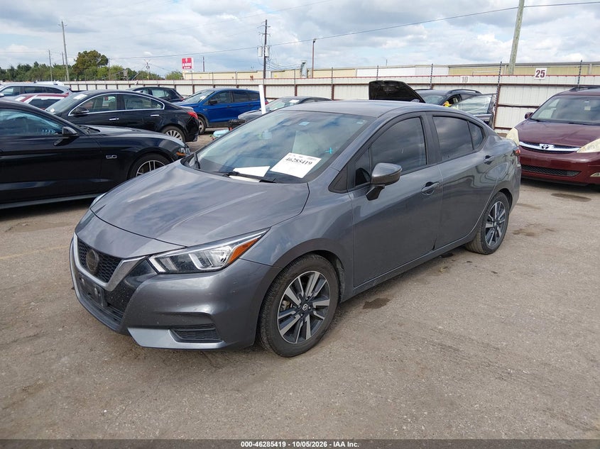2020 Nissan Versa, Right Side, IAAI, VIN 3N1CN8EV5LL895402 — photo 2