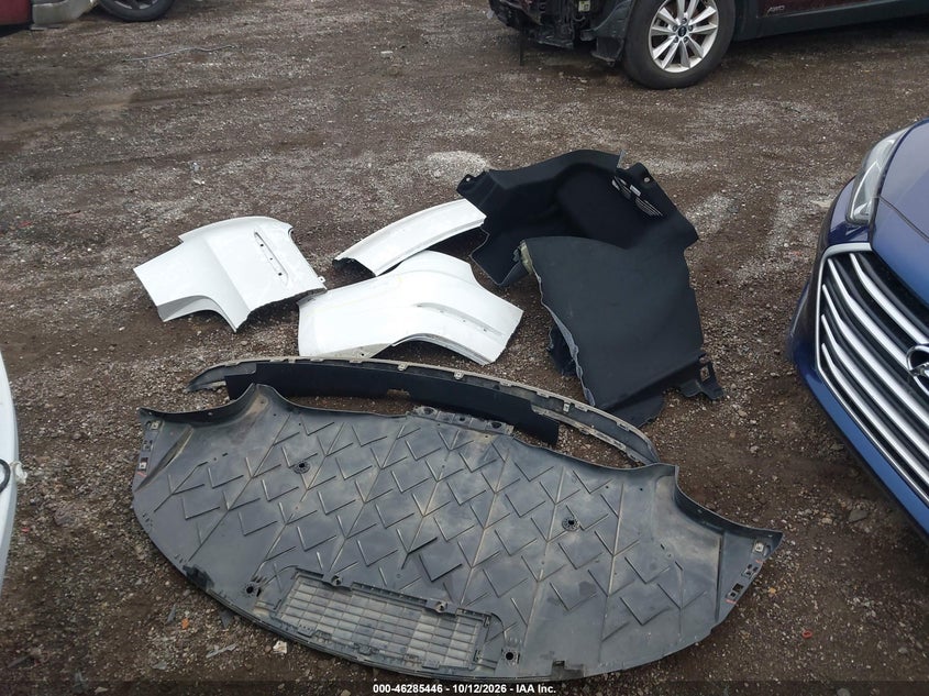 TESLA MODEL 3 - zdjęcie 12