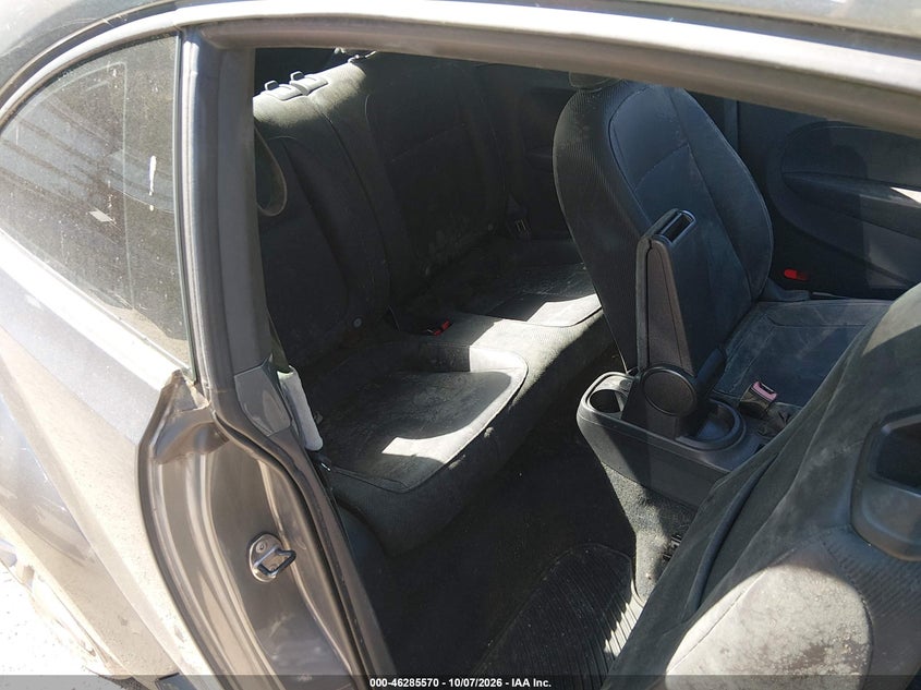 2014 VOLKSWAGEN BEETLE 2.0L TDI · Фото 8