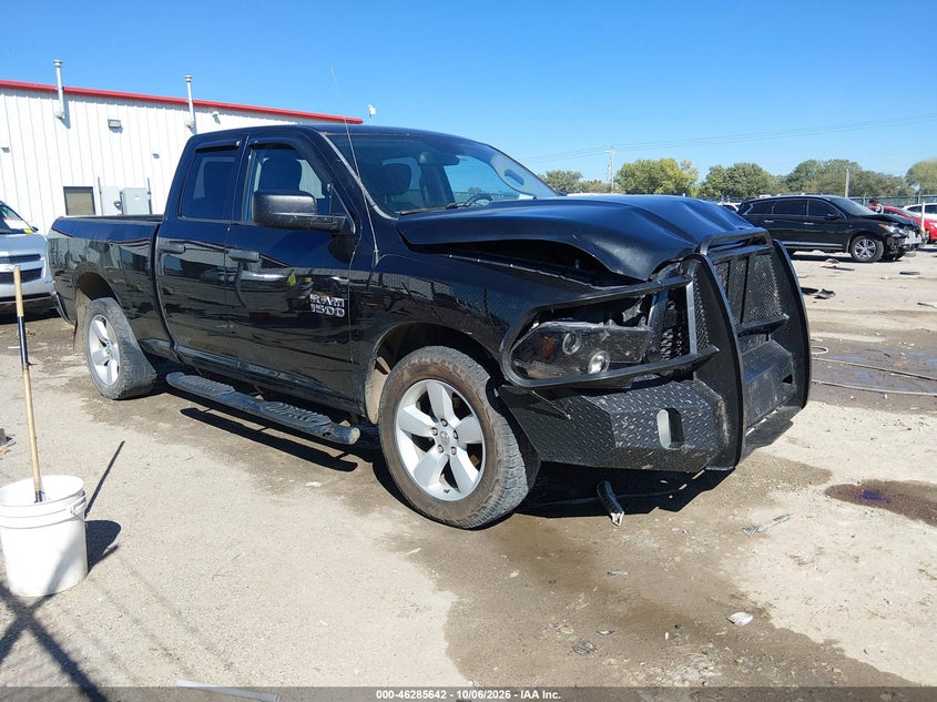 Vin: 1c6rr7fg3fs719063, lot: 46785788, ram 1500 express 20151