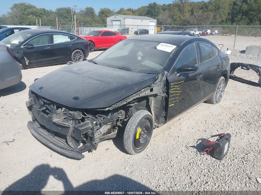 MAZDA MAZDA3 - zdjęcie 2
