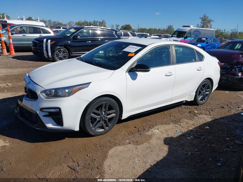 2020 KIA FORTE GT-LINE · Фото 2