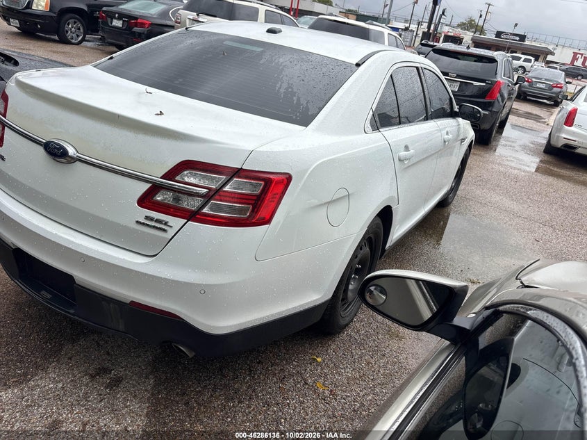 2015 FORD TAURUS SEL · Photo 4