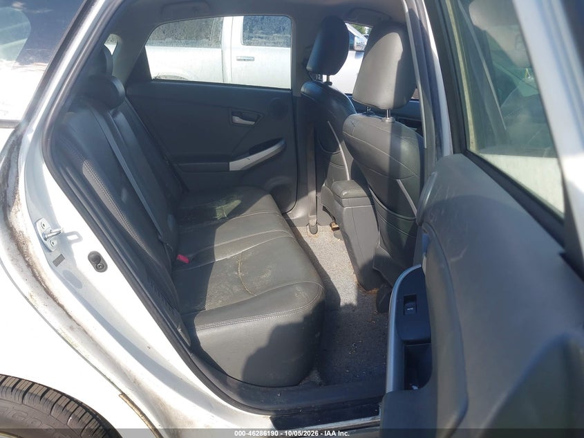 2011 TOYOTA PRIUS THREE · Фото 8