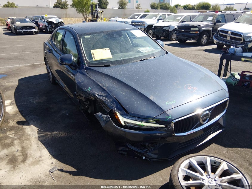 Vin: 7jr102fk7lg044194, lot: 46786417, volvo s60 t5 momentum 20201