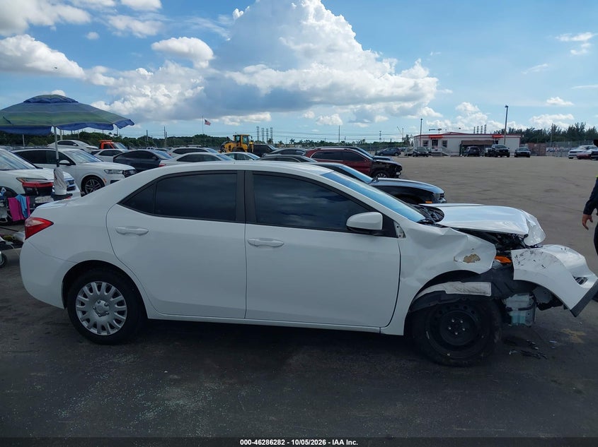 TOYOTA COROLLA - zdjęcie 13