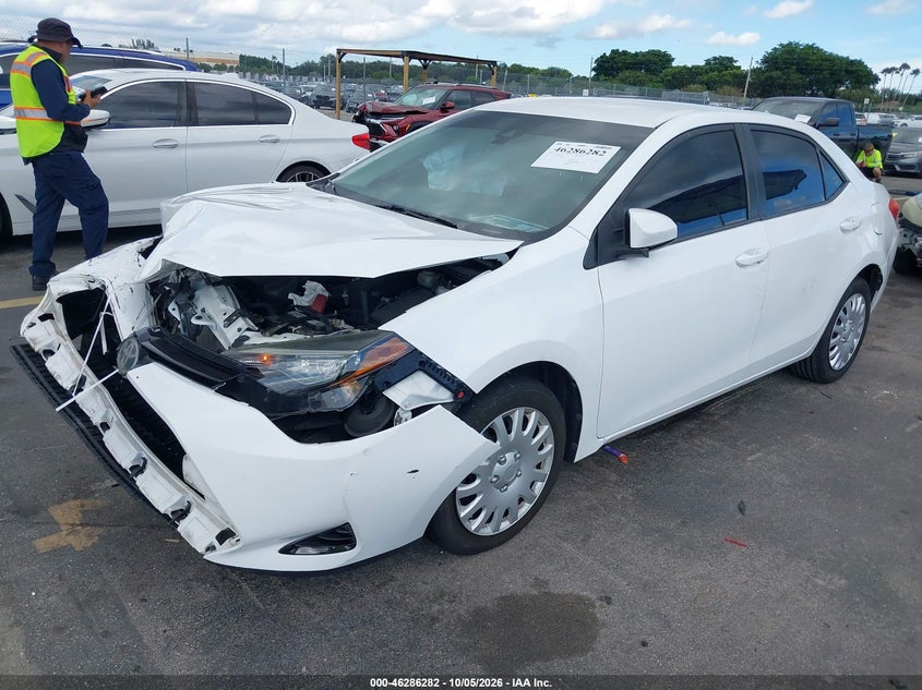 TOYOTA COROLLA - zdjęcie 2