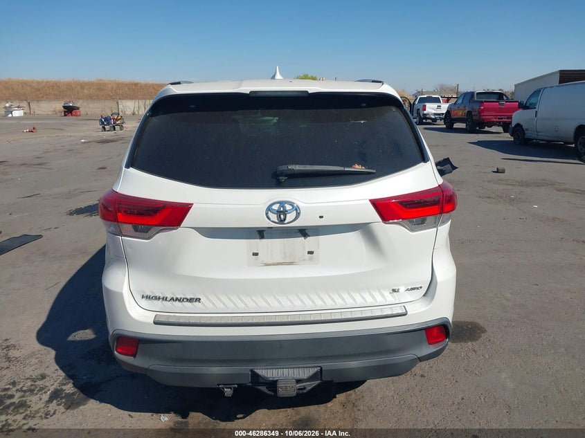 TOYOTA HIGHLANDER - zdjęcie 16