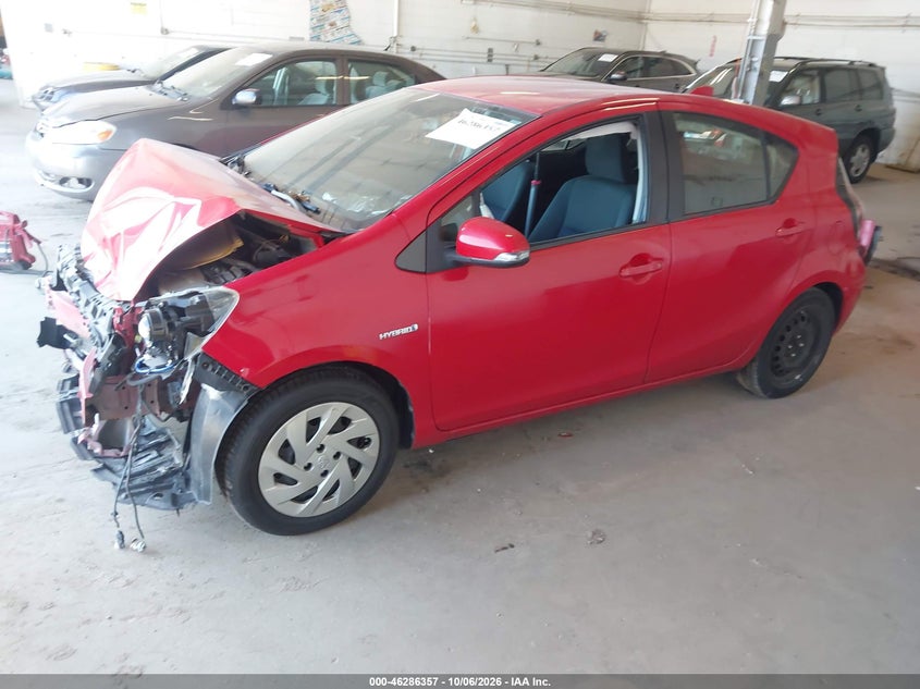 Vin: jtdkdtb30f1586000, lot: 46786503, toyota prius c two 20152