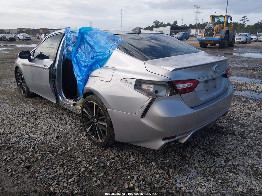 TOYOTA CAMRY - zdjęcie 3