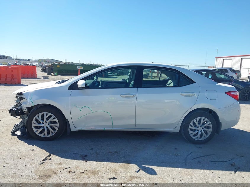 TOYOTA COROLLA - zdjęcie 15