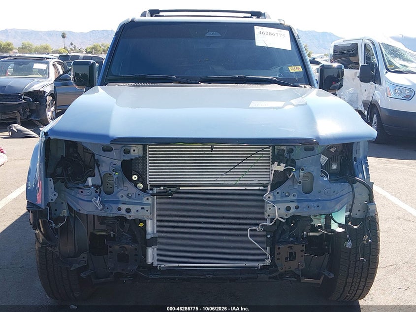 TOYOTA LAND CRUISER - zdjęcie 13