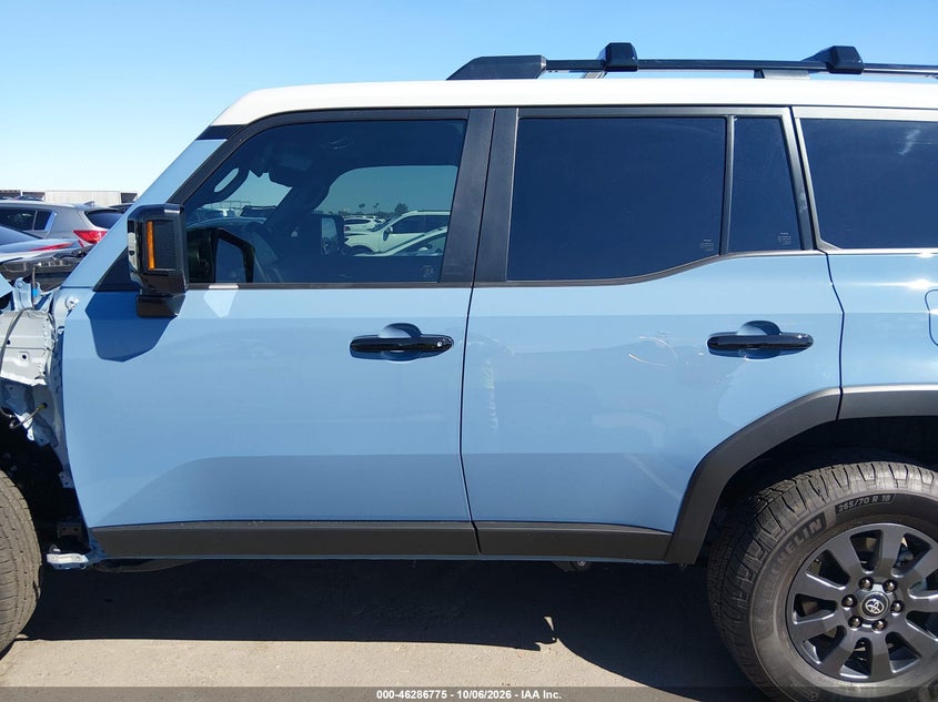 TOYOTA LAND CRUISER - zdjęcie 15