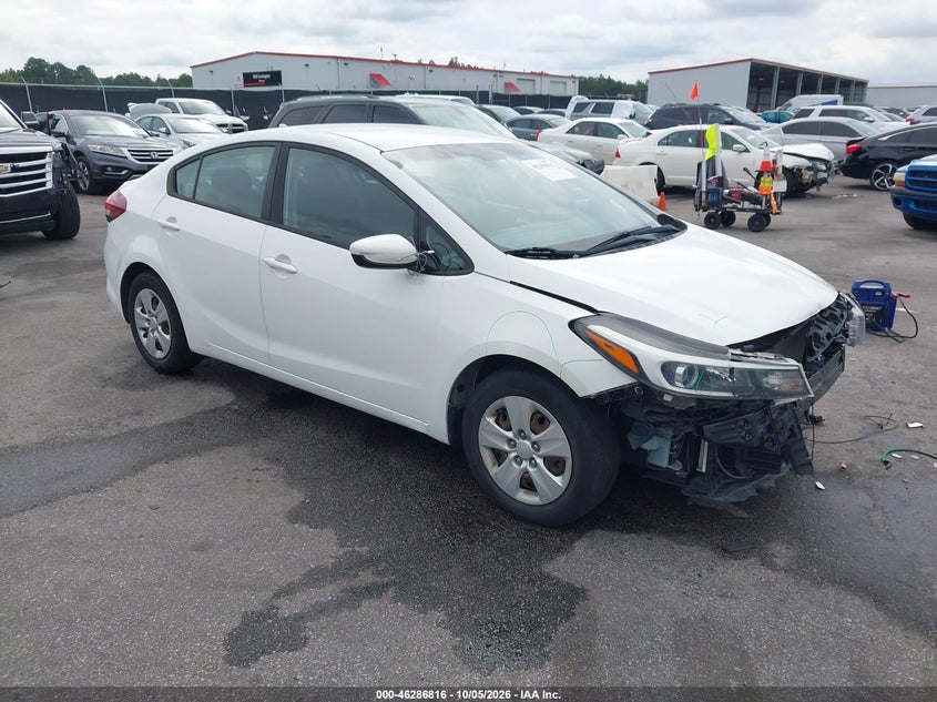 Vin: 3kpfk4a79je218969, lot: 46786962, kia forte lx 2018 img_1