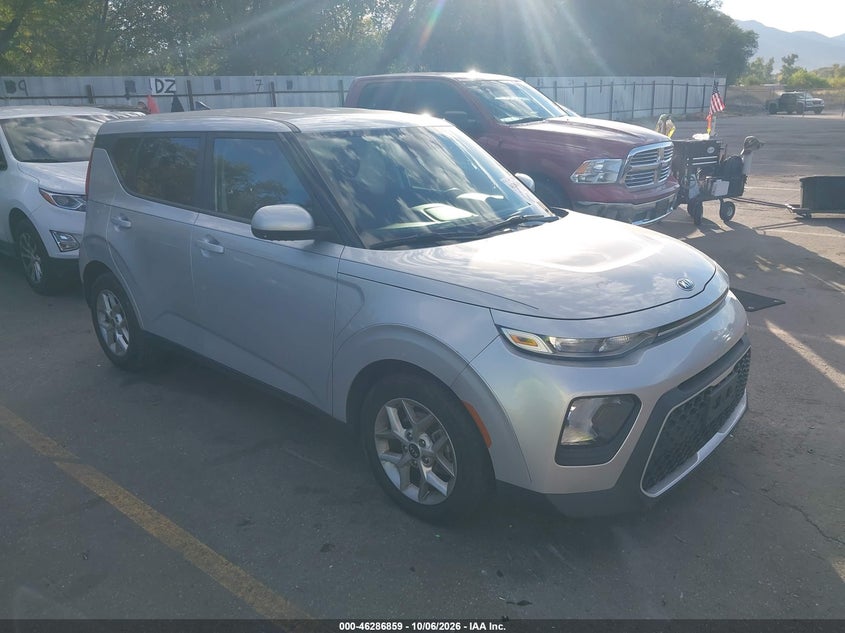 Vin: kndj23au7l7027564, lot: 46787005, kia soul s 2020 img_1