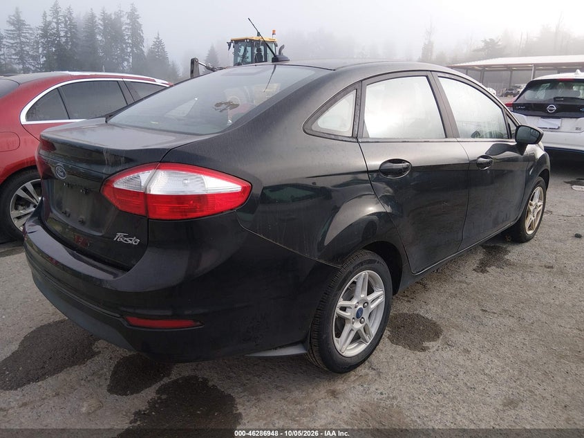 2017 FORD FIESTA SE · Фото 4