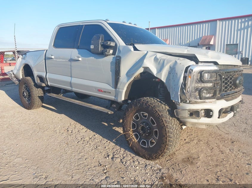 2025 FORD F-250 LARIAT