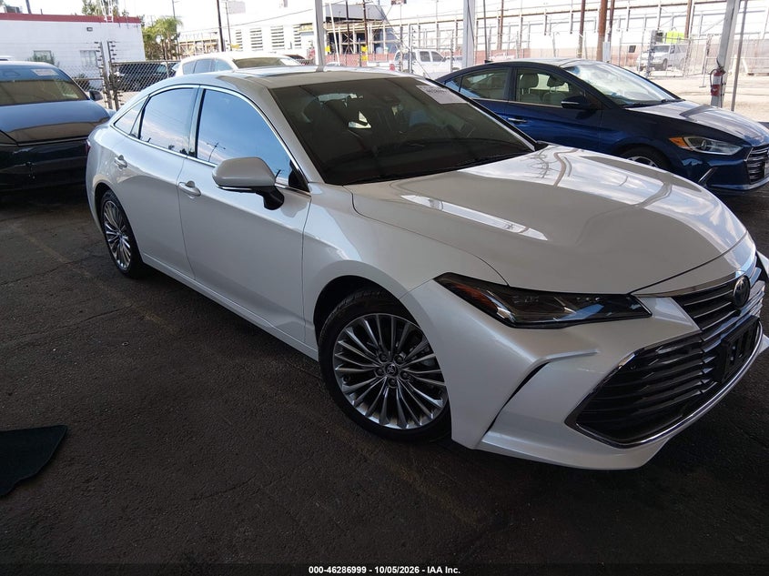 2022 Toyota Avalon Limited Hybrid