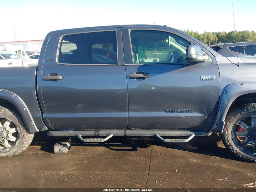 TOYOTA TUNDRA - zdjęcie 14
