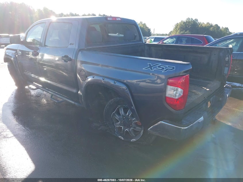 TOYOTA TUNDRA - zdjęcie 3